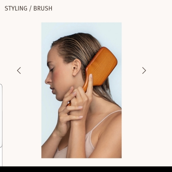 AVEDA Wooden Paddle Hair Brush - Picture 5 of 8